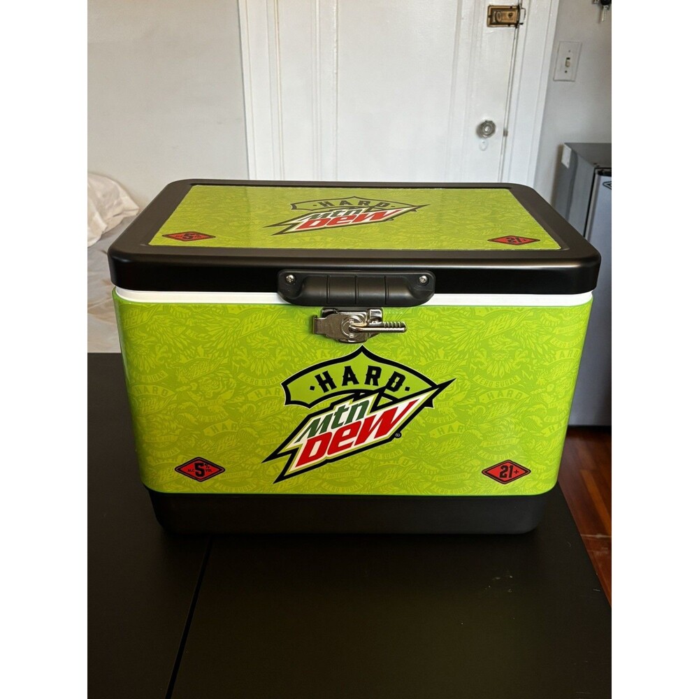 New Rare Hard Mountain Mtn Dew Cooler Promo Advertising 18”x14”x12”